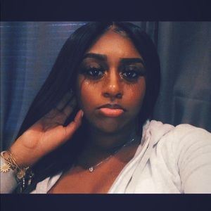 Meet your Posher, Nadjah